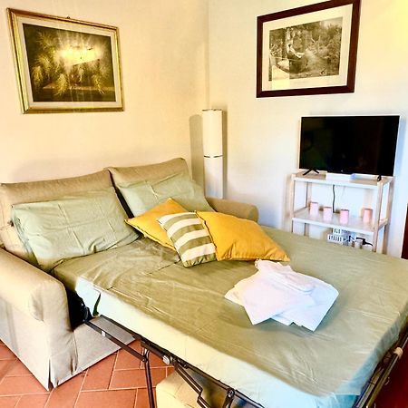 Casa Vacanza Villaggio Poggio Rosso Arezzo Eksteriør bilde