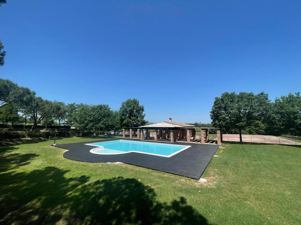Casa Vacanza Villaggio Poggio Rosso Arezzo Eksteriør bilde