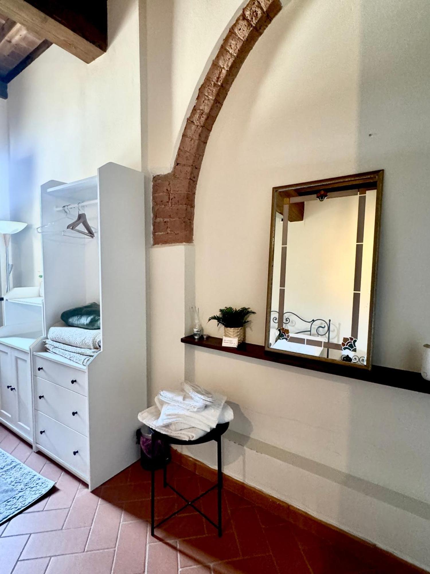 Casa Vacanza Villaggio Poggio Rosso Arezzo Eksteriør bilde